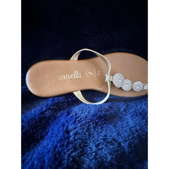 Toscanella Sandals Womens Size 7.5 Beige Rhinestone Discs Thong Made In Italy - Picture 3 of 6